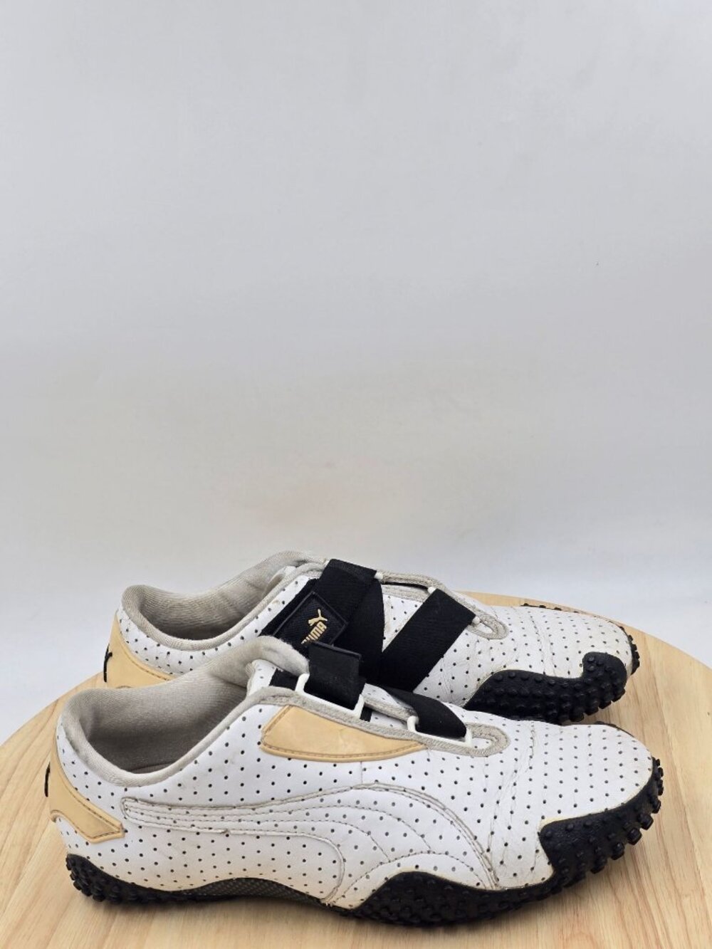 VNTG Puma Mostro White Perf Leather Women’s Riding Driving Shoes sz 6.5